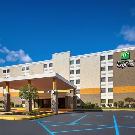 Holiday Inn Express Pittston - Scranton Airport By Ihg ภายนอก รูปภาพ