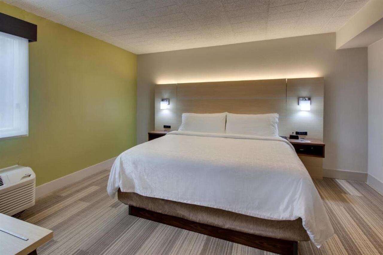 Holiday Inn Express Pittston - Scranton Airport By Ihg ภายนอก รูปภาพ