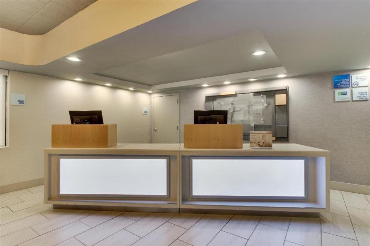 Holiday Inn Express Pittston - Scranton Airport By Ihg ภายนอก รูปภาพ