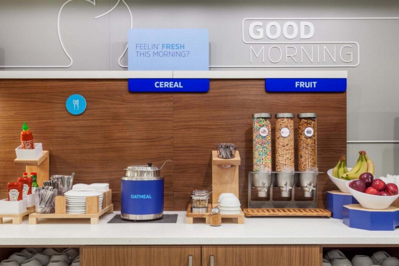 Holiday Inn Express Pittston - Scranton Airport By Ihg ภายนอก รูปภาพ